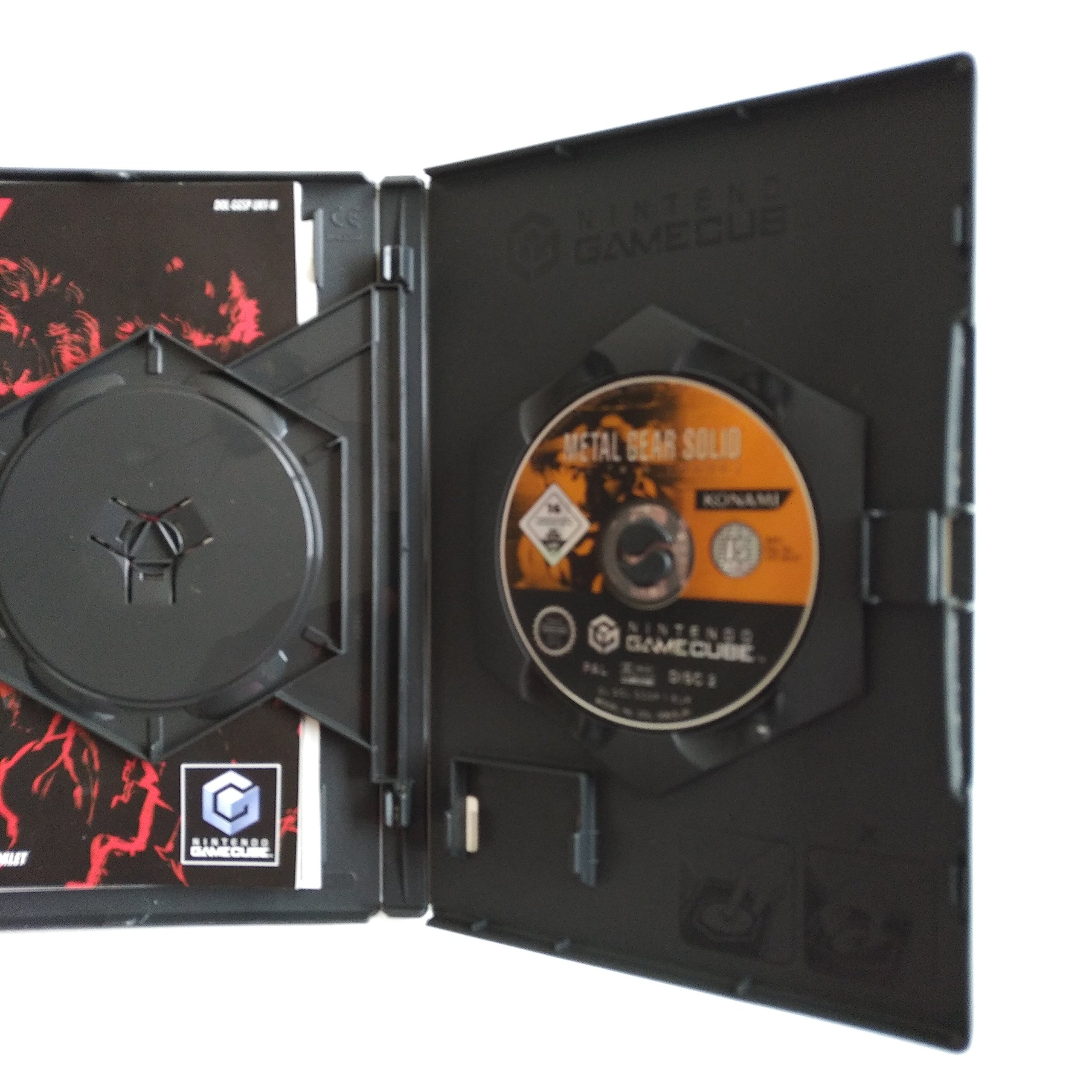 Amazon.com: Metal Gear Solid: The Twin Snakes ( Case Artwork